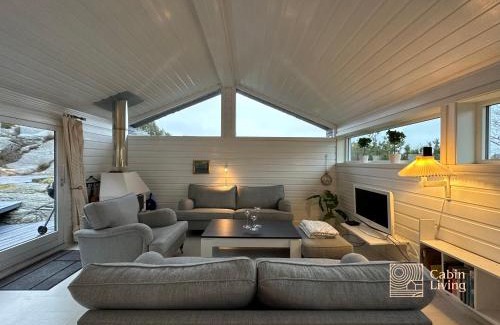 Lillesand House | Idyllic Sea Cottage on Justøya Island, Lillesand