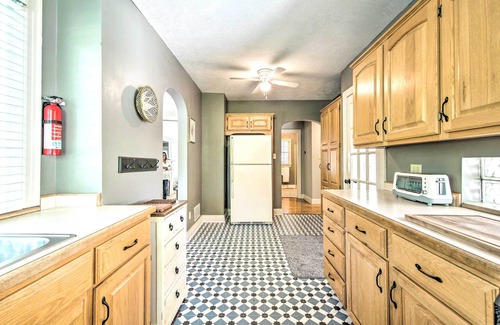 Springfield House | Idyllic Springfield Haven w/Screened Porch!
