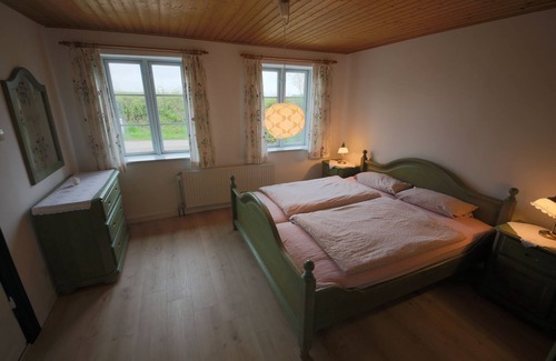 Rabenkirchen Other | Idyllic thatched roof house from 1860 with winter garden and foresight