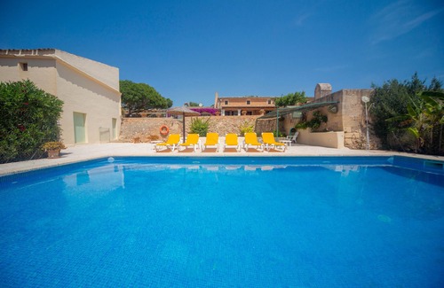 Felanitx House | Idyllic villa with terrace and pool — Villa Sa Clota Nova