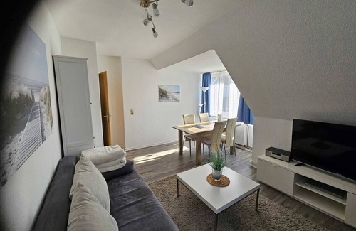 Vitzdorf Apartment | Idyllically situated apartment on the 1st floor with a view of the countryside and rapeseed fields.