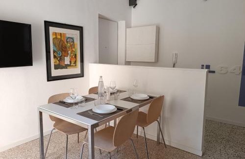 Pavia Apartment | il 64B - 10 minuti a piedi dal Policlinico San Matteo -