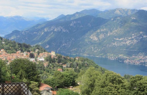 Magreglio Apartment | il balcone sul lago