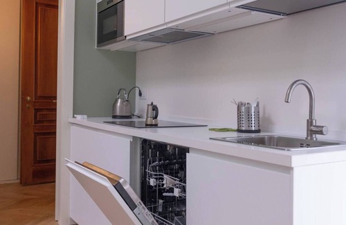 Monticello Brianza Apartment | 'Il Cubo di Aligi' in the green countryside of Brianza