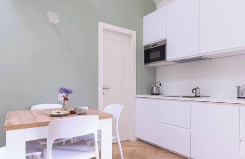 Monticello Brianza Apartment | 'Il Cubo di Aligi' in the green countryside of Brianza