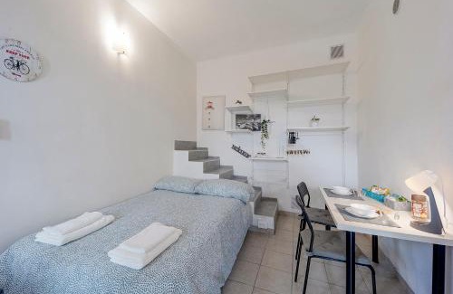 Sanremo Apartment | Il Gattino di Sanremo - Piccolo monolocale centro e stazione del treno