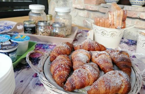 Pieve di Santa Luce House | Il Poggio Della Pieve Apartments