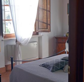 Pieve di Santa Luce House | Il Poggio Della Pieve Apartments