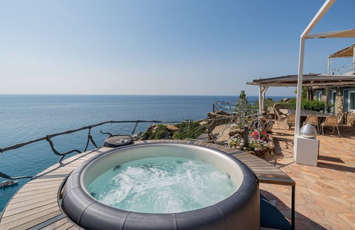 Villaggio delle Mimose Villa | Il Rifugio degli Artisti: beautiful sea view