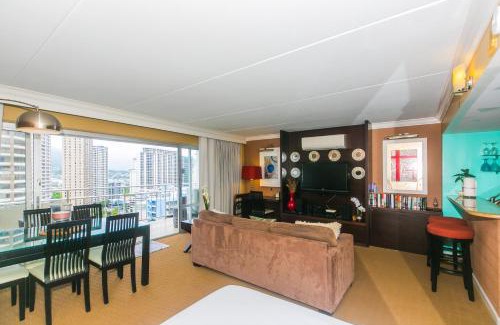 Waikiki Apartment | Ilikai Tower 2121 City View 1BR