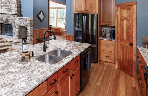 Ephraim Cabin | Immaculate and Secluded Ephraim Escape