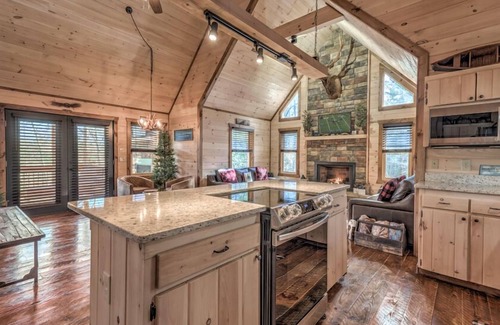 Williamstown Cabin | Immeasurably More - Hot Tub | Arcade Games & Pool Table | Outdoor Fireplace