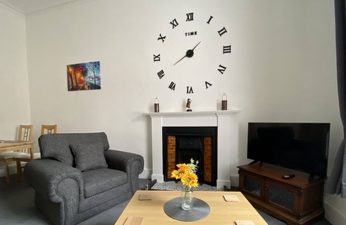 Perth Apartment | Impeccable 1-Bed Apartment Perth a home from home