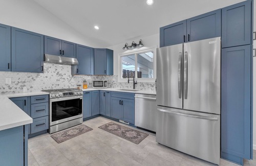 Allen House | Impeccably Designed Ann Arbor Home, 3 Bed 2 Bath, Quiet area, Close to Downtown