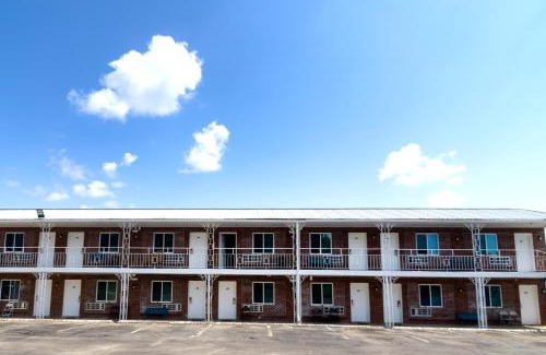 Tazewell Hotel | Imperial Inn by OYO Tazewell