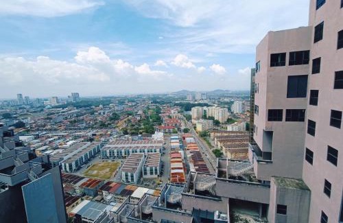 Taman Melaka Raya Apartment | Imperio Melaka Standard Suites by Jeffery Lam Home Management