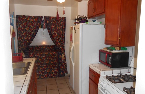 Los Angeles Apartment | Impressive 1Br/1Ba Apartment, Located in Los Angeles, Ca near SoFi Stadium