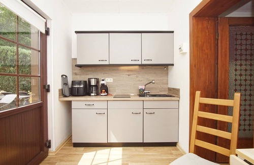 Ostseebad Baabe Apartment | In a quiet location, free use of swimming pool and sauna - Ferienhus Baabe FeWo 02