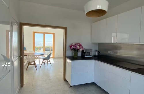 La Turballe House | In Belmont Large house with sea view & beach access
