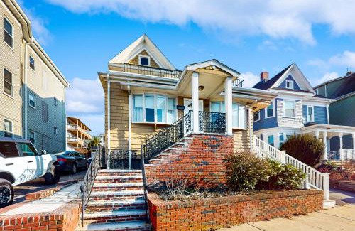 Everett House | In-between the Coast and the City