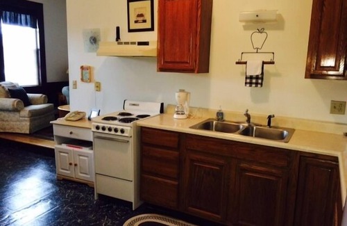 Wolfeboro Hotel | In historic downtown Wolfeboro, 'The Oldest Summer Resort in America'