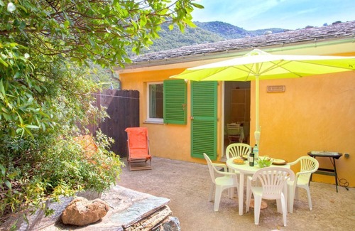 Olmeta di Capocorso Apartment | In Maghja, charming studio, 500m from the beach, river and hiking trails.