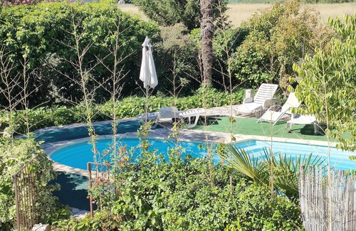 Molleges Villa | In Provence rental for 4 with garden, private pool in the countryside Internet