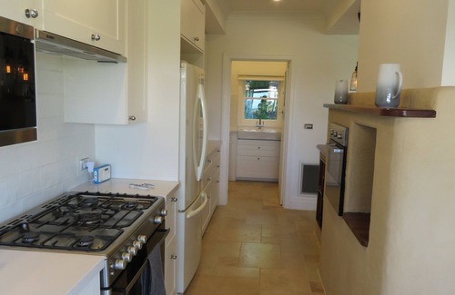 Red Hill South House | In the heart of Red Hill charm, fabulous refurbished weatherboard cottage