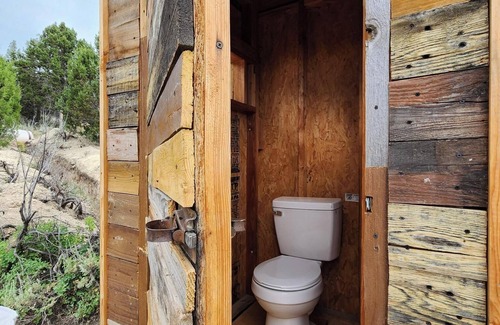 Fairview Cabin | In the heart of beaUTAHful Utah sits this gorgeous retreat