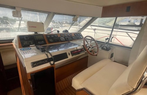 Palais des Festivals - Old Port Boat Rental | In the heart of Cannes - L'escale ensoleillée