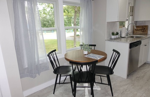 Hyannis House | In the Heart of Cape Cod - 3 bed 2 bath Hyannis Cottage