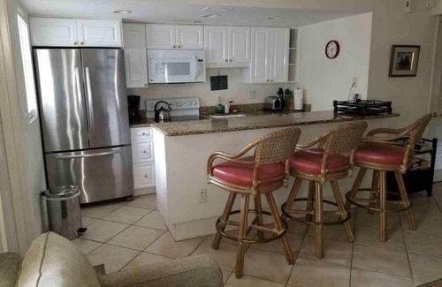 Old Naples Condo | In the heart of Old Naples