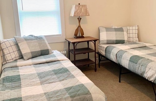 Saranac Lake House | In the Heart of Saranac Lake! Quick stroll along Lake Flower to Main St!