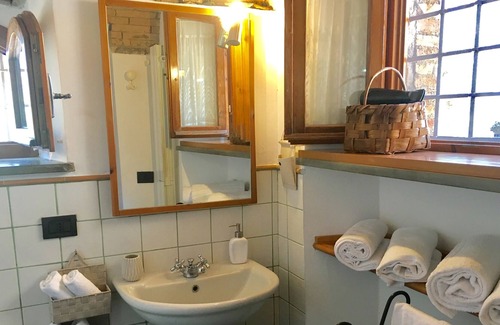 Santa Luce House | In the Heart of Tuscany, fabulous Farmhouse surrounded by greenery and with every comfort!