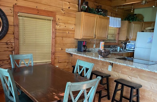 Monteagle House | In The Pines -Bluff View in Monteagle!
