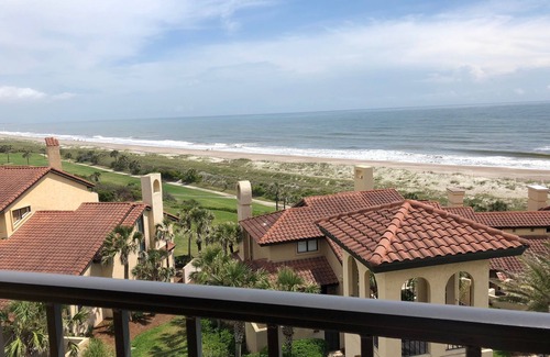 Fernandina Beach Condo | IN WINDSONG Million Dollar Views Ocean Front Pent House AI Resort Rentals-PET