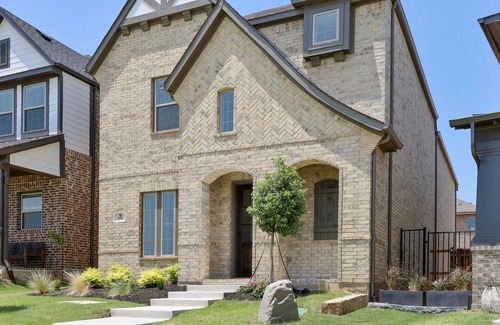 Flower Mound House | ❤️🏰 Incredible Flower Mound Vacation Home