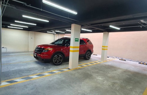 Ciudad Lopez Mateos Apartment | INCREDIBLE PREMIUM SUITE! 2 MINUTES FROM TEC 04!