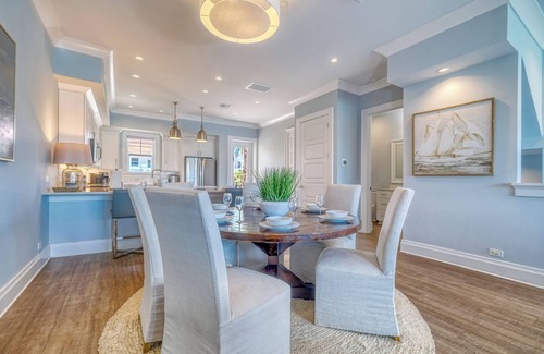 Clearwater Beach House | Incredible Views, Pool/Spa, Dock, Fishing, Walk to beach/Check out Specials!