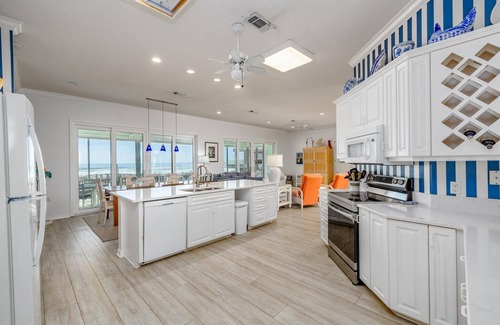 Pensacola Beach House | Incredible views, family friendly Gulf front getaway. Simply stunning!