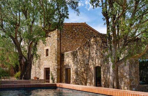 Corca Villa | Incredible villa with pool and huge garden *G*