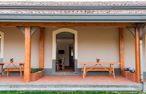 Giarre Apartment | Independent apartment, for relaxing vacations, with views between the sea and Etna