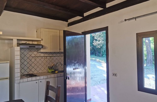 Campagnano di Roma Apartment | INDEPENDENT APARTMENT FOR 2 PEOPLE IN BEAUTIFUL ESTATE NEAR THE LAKE