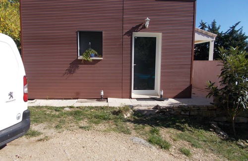 Apt Apartment | Independent studio in villa on the heights of Apt