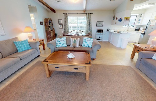 Indian Pass House | Indian Pass beach cottage easy access to beach