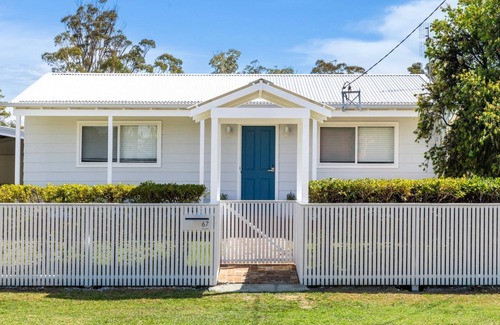 Callala Bay House | Indigo - Pet Friendly - 7 Mins Walk to Beach