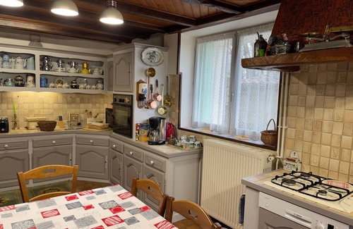 Cercles House | Individual countryside house in a small village