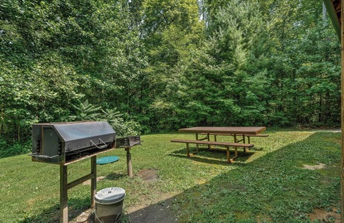 Cosby Cabin | Indoor Pool Fun Cozy Cabin for the Whole Family