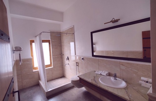 Udaipur District Hotel | Indra Niwas