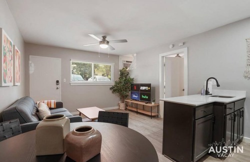 Westfield Apartment | Indulge in Downtown Austin Apt Near Zilker Park